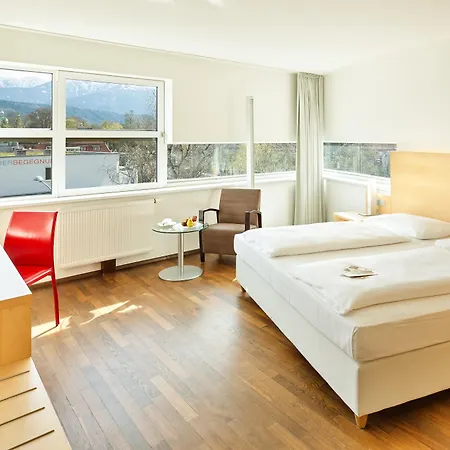 Отель Austria Trend Congress 4*