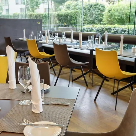 Austria Trend Congress Готель 4*