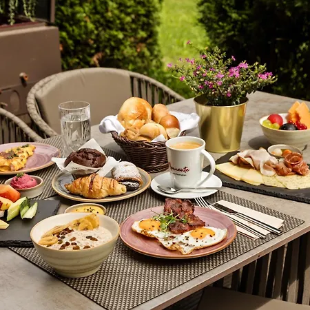 Готель Austria Trend Congress